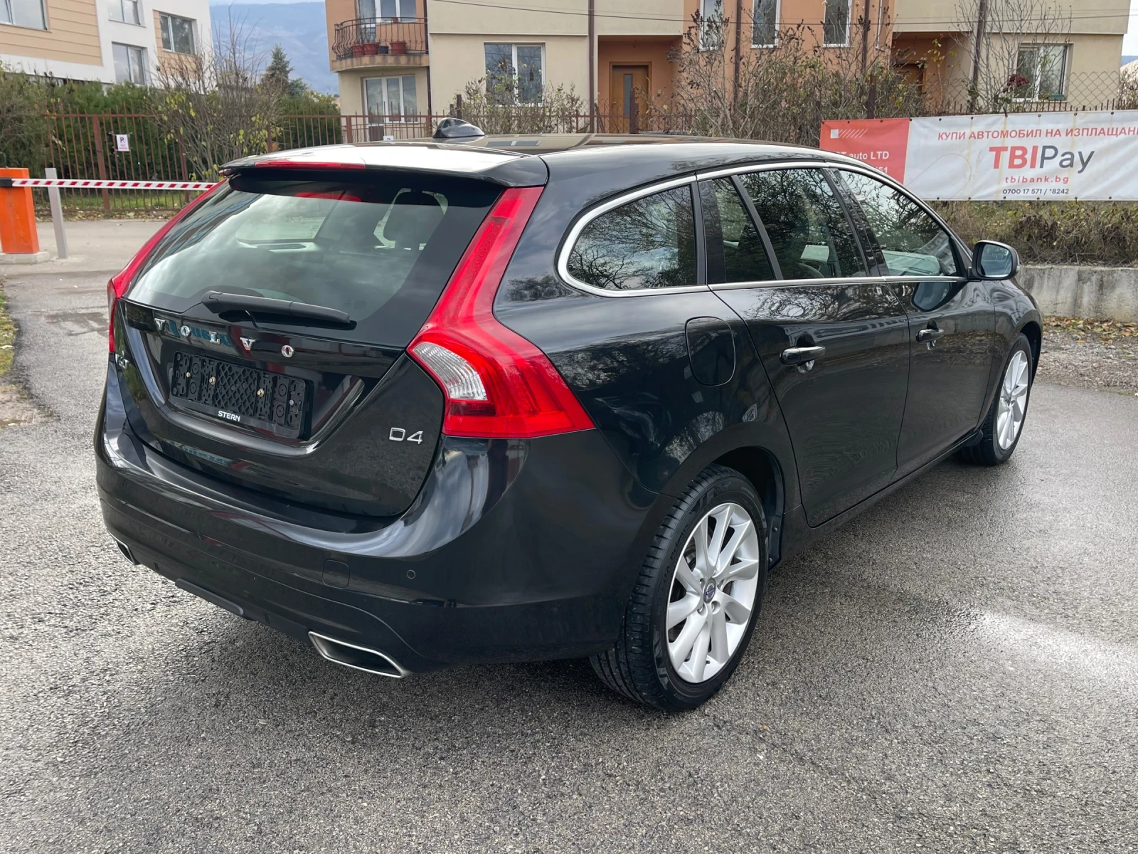 Volvo V60 2.0 D4, 181 Hp, Автоматик, 2014г. - изображение 7