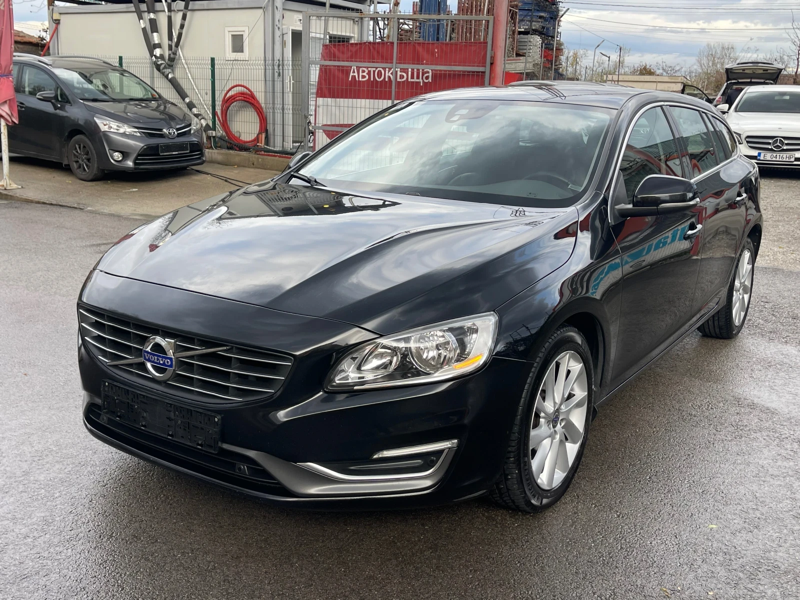 Volvo V60 2.0 D4, 181 Hp, Автоматик, 2014г. - [1] 