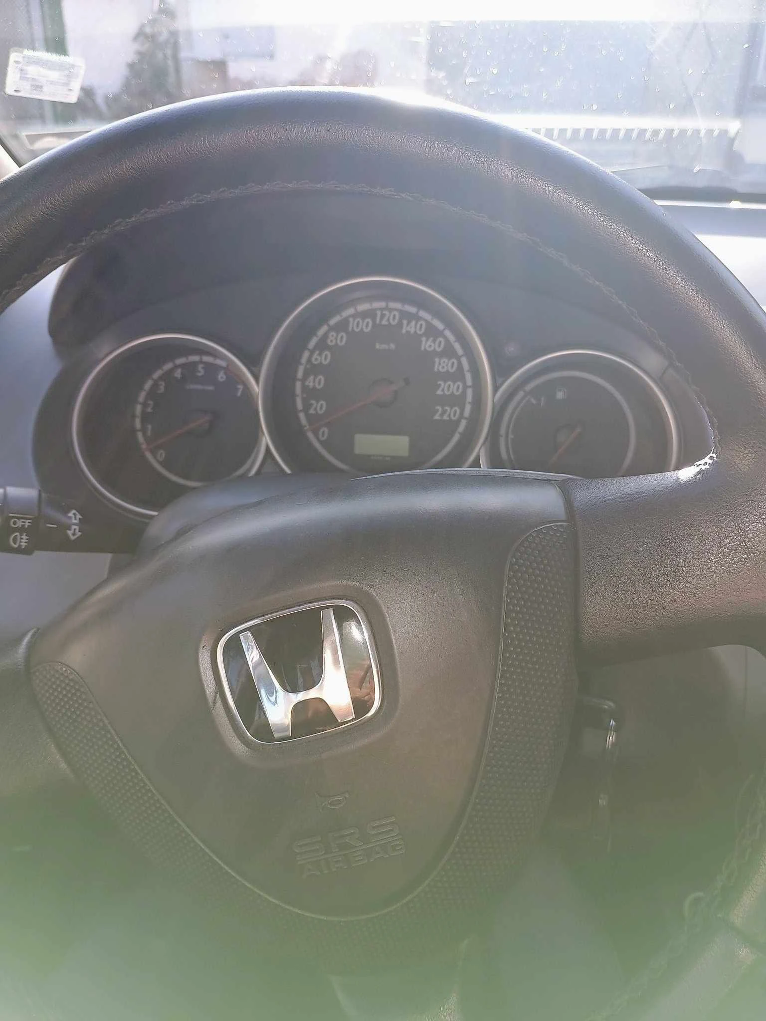 Honda Jazz  - изображение 8