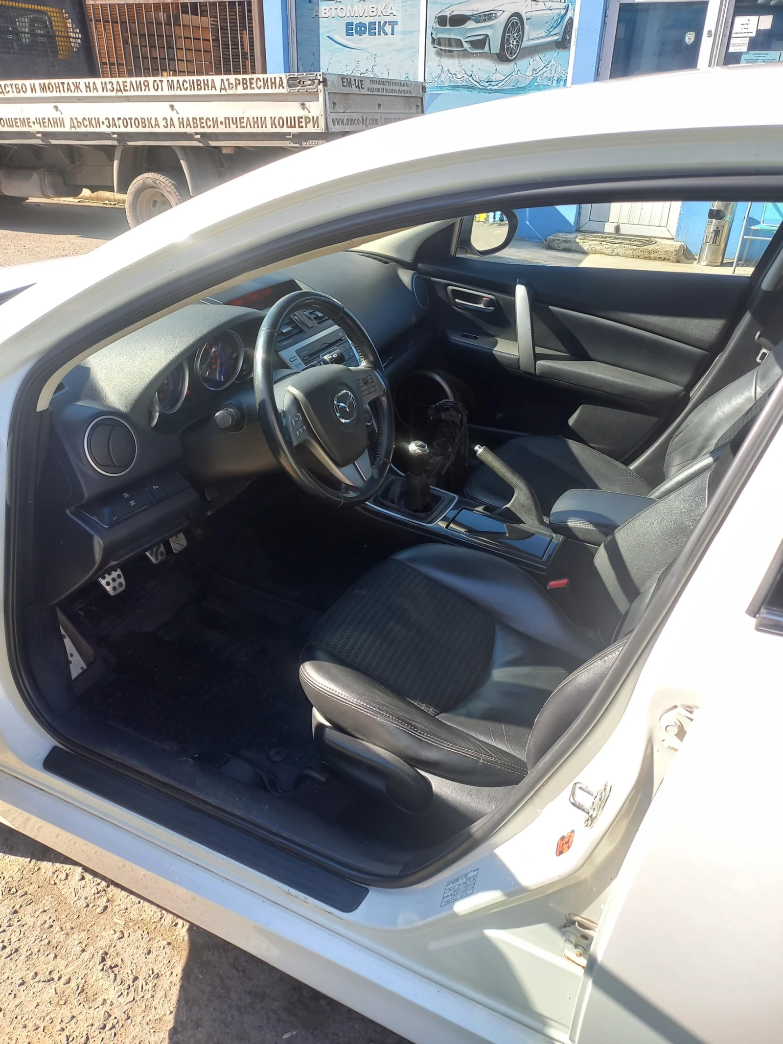 Mazda 6 2, 5л - изображение 8