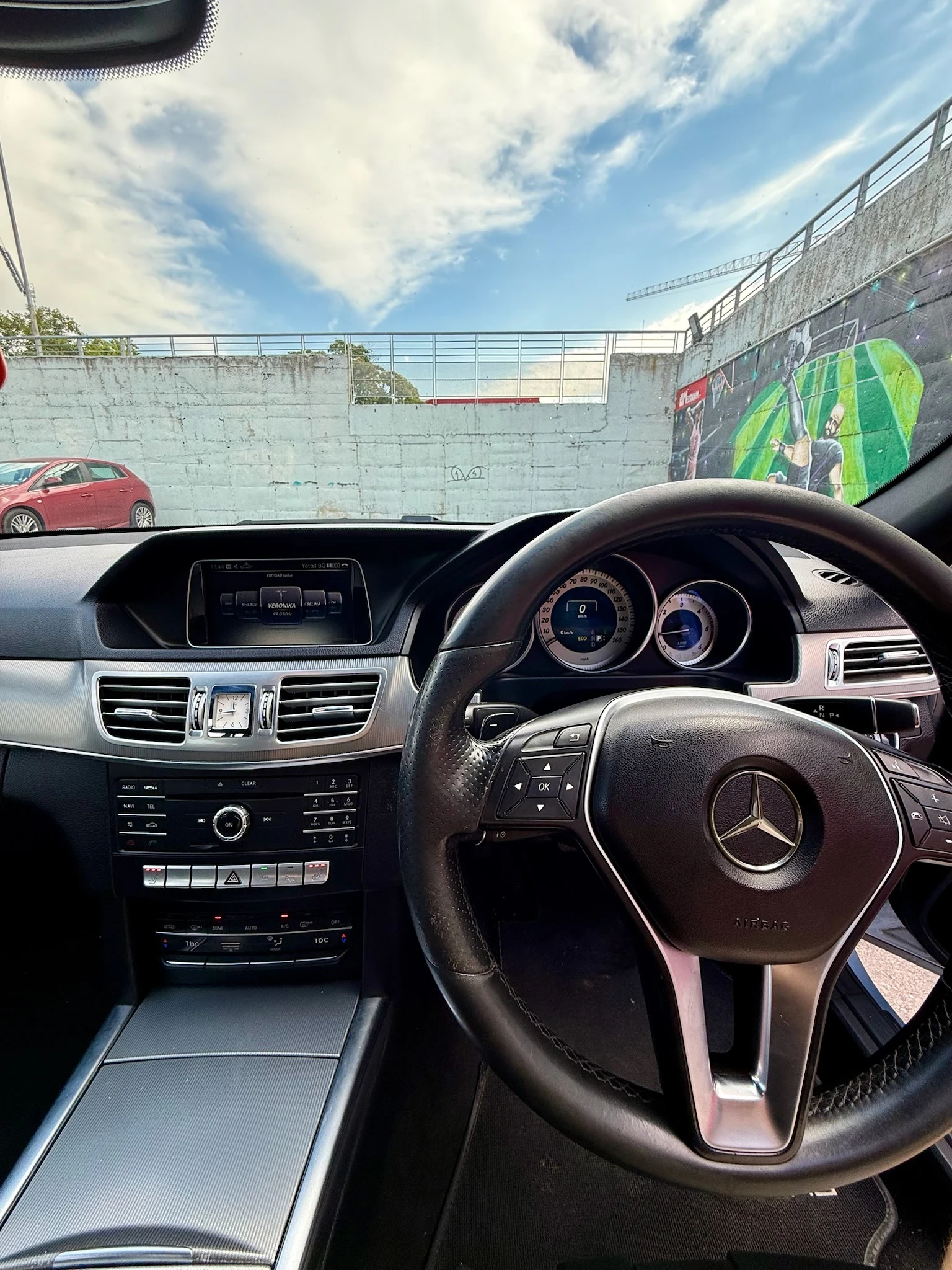Mercedes-Benz E 220 Bluetec / Facelift 2015г. - ДЕСЕН ВОЛАН - изображение 6