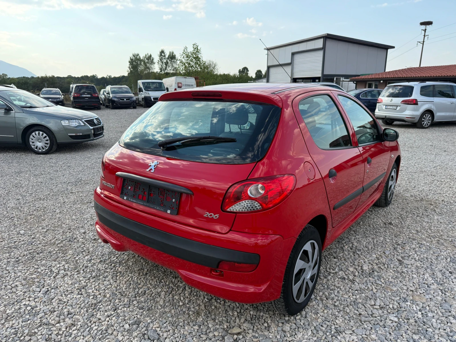 Peugeot 206 + 1.1i-60PS-КЛИМАТИК - изображение 5
