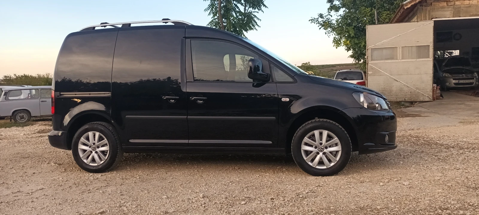 VW Caddy 1.6 TDI | Mobile.bg — изображение 8
