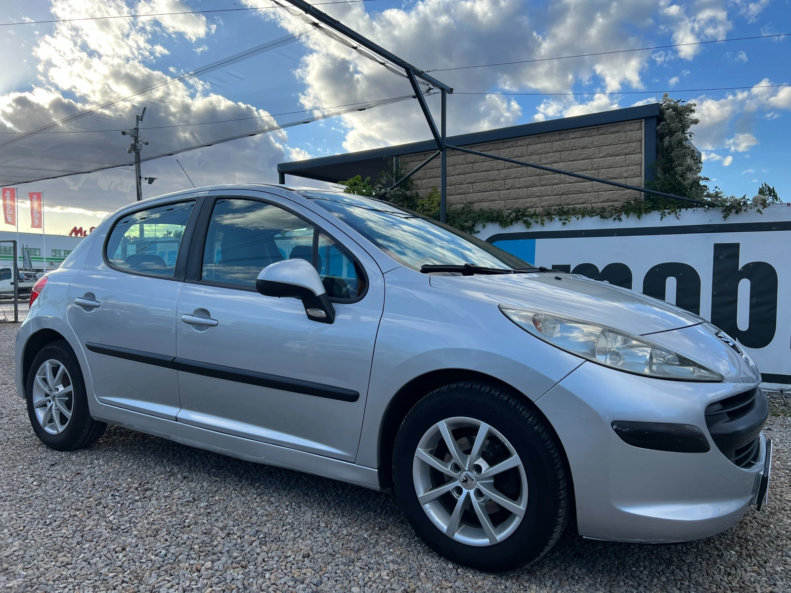 Peugeot 207 1.4 HDI/5врати/172х.км. - изображение 3