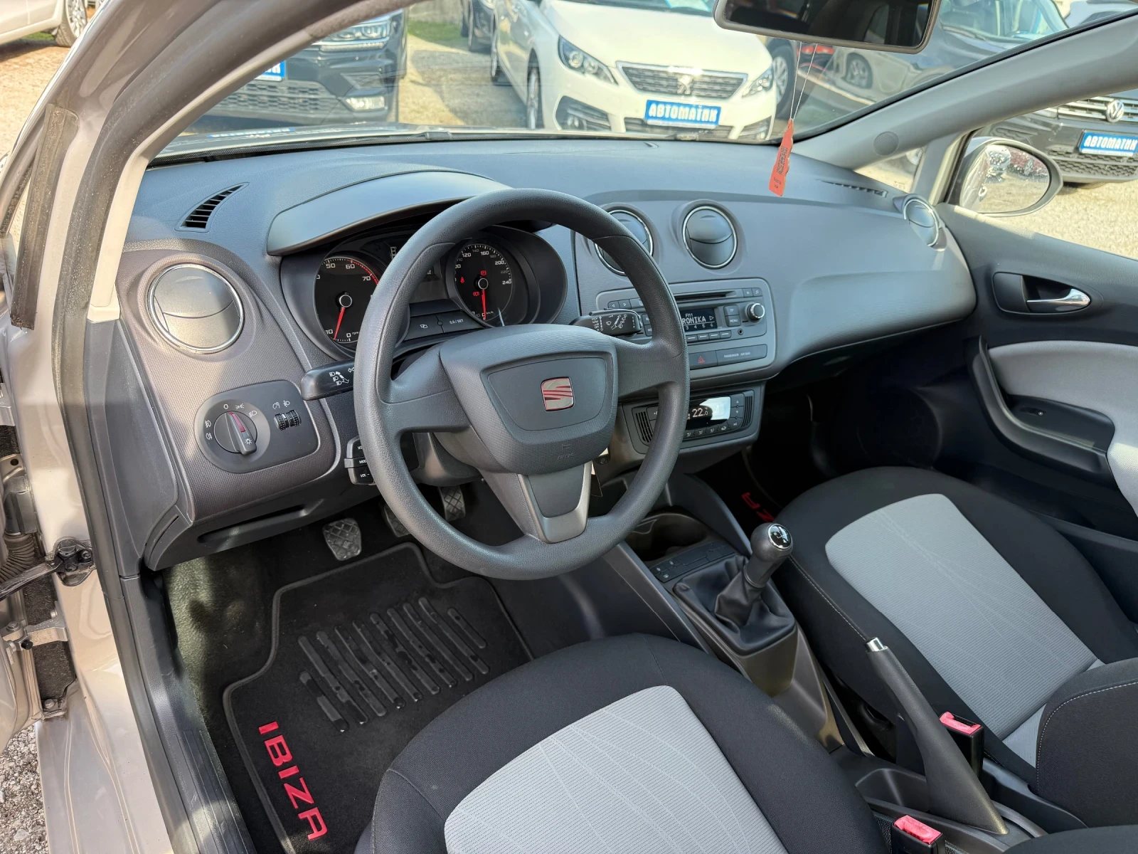 Seat Ibiza 1.4i-Facelift-37000км-фабрично нов!!! - изображение 9