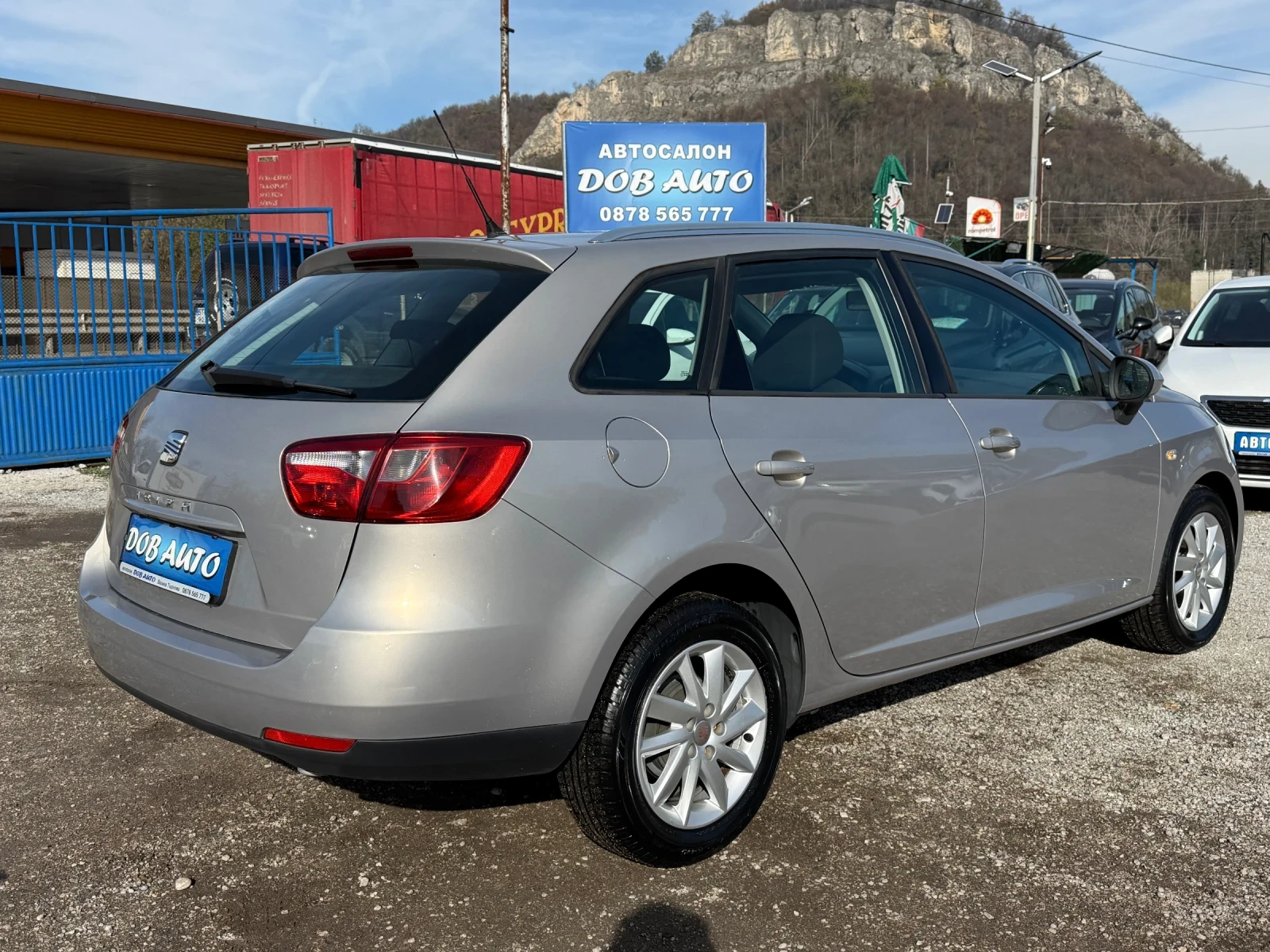 Seat Ibiza 1.4i-Facelift-37000км-фабрично нов!!! - изображение 6