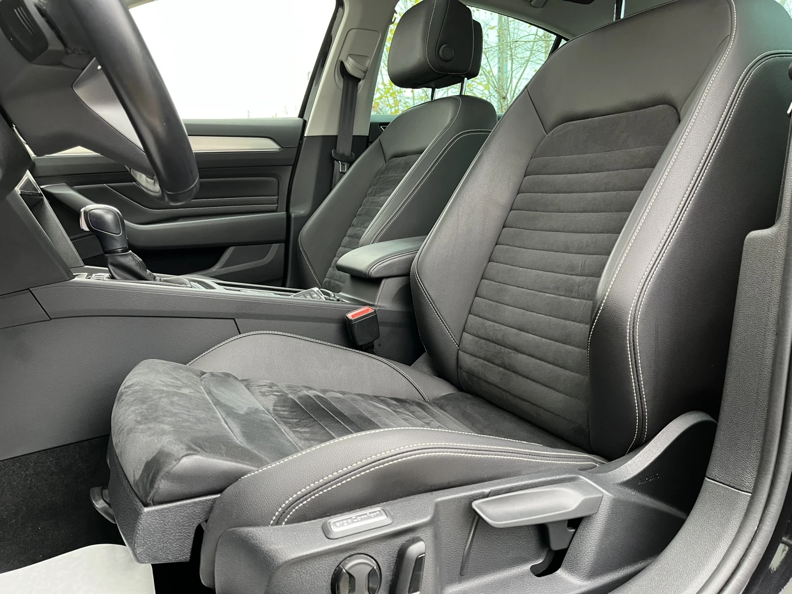 VW Passat 2.0 TSI 190 HP Elegance 32000 KM! - изображение 8