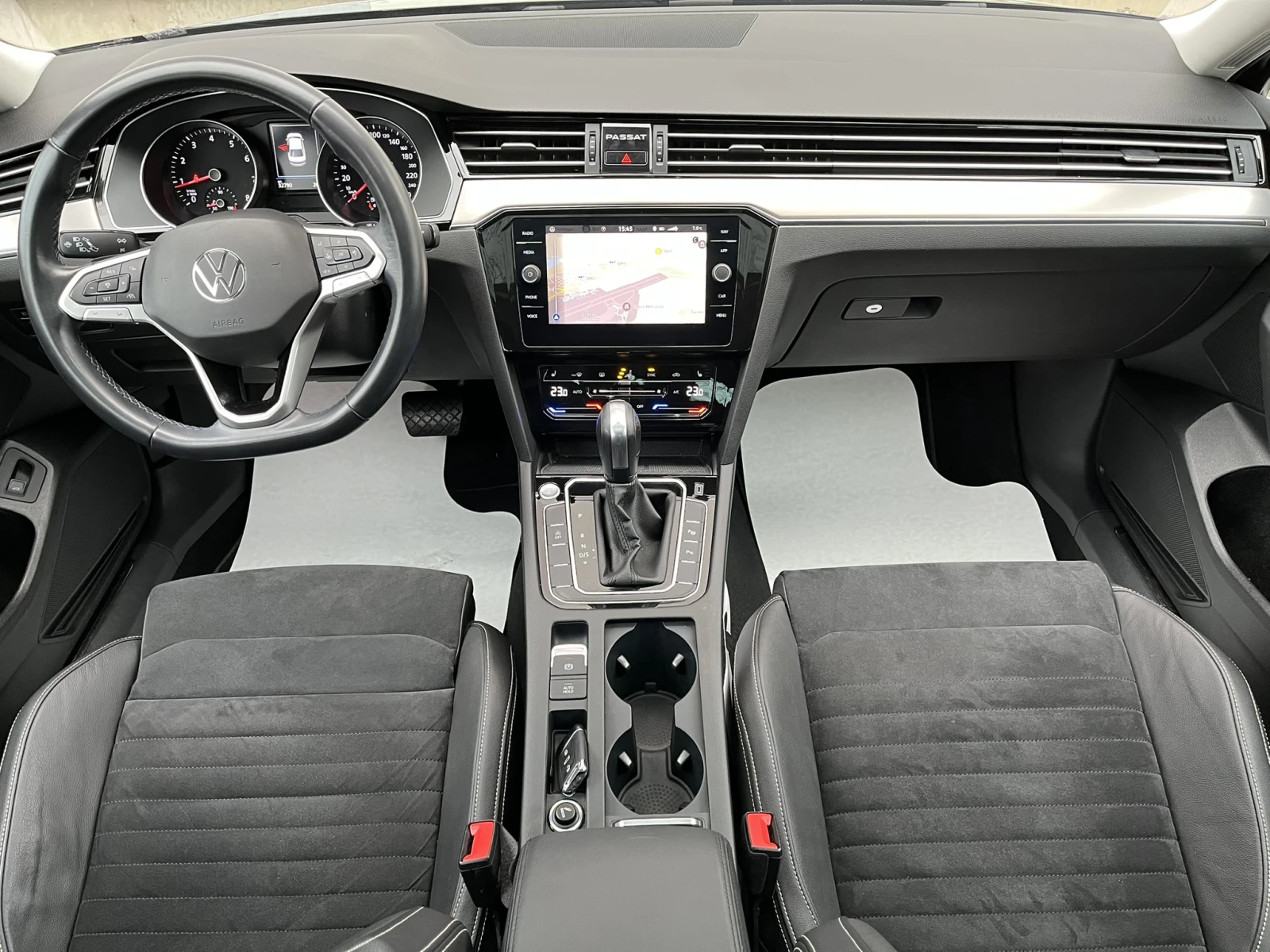 VW Passat 2.0 TSI 190 HP Elegance 32000 KM! - изображение 7