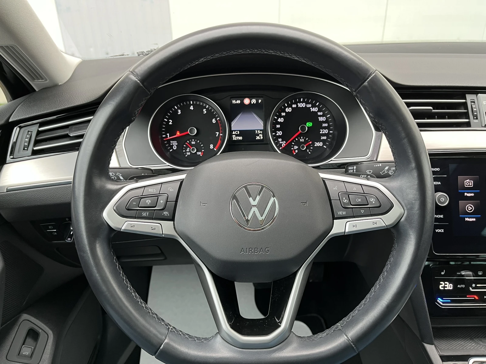 VW Passat 2.0 TSI 190 HP Elegance 32000 KM! | Mobile.bg � ����������� 15