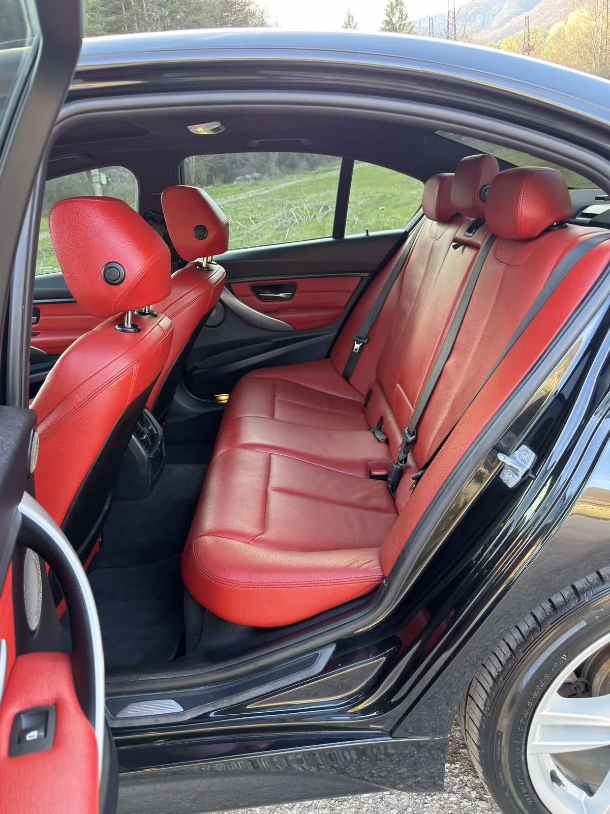 BMW 335 BMW 335XI M-SPORT* KEYLESS* NBT NAVI* HARMAN*  | Mobile.bg � ����������� 13