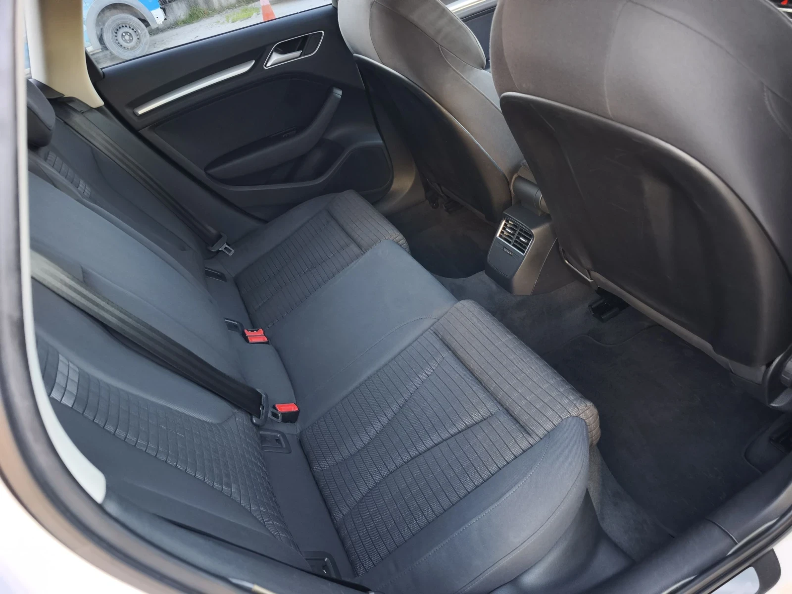 Audi A3 20TDI 150кс SPORT !!!!, снимка 10 - Автомобили и джипове - 54142023