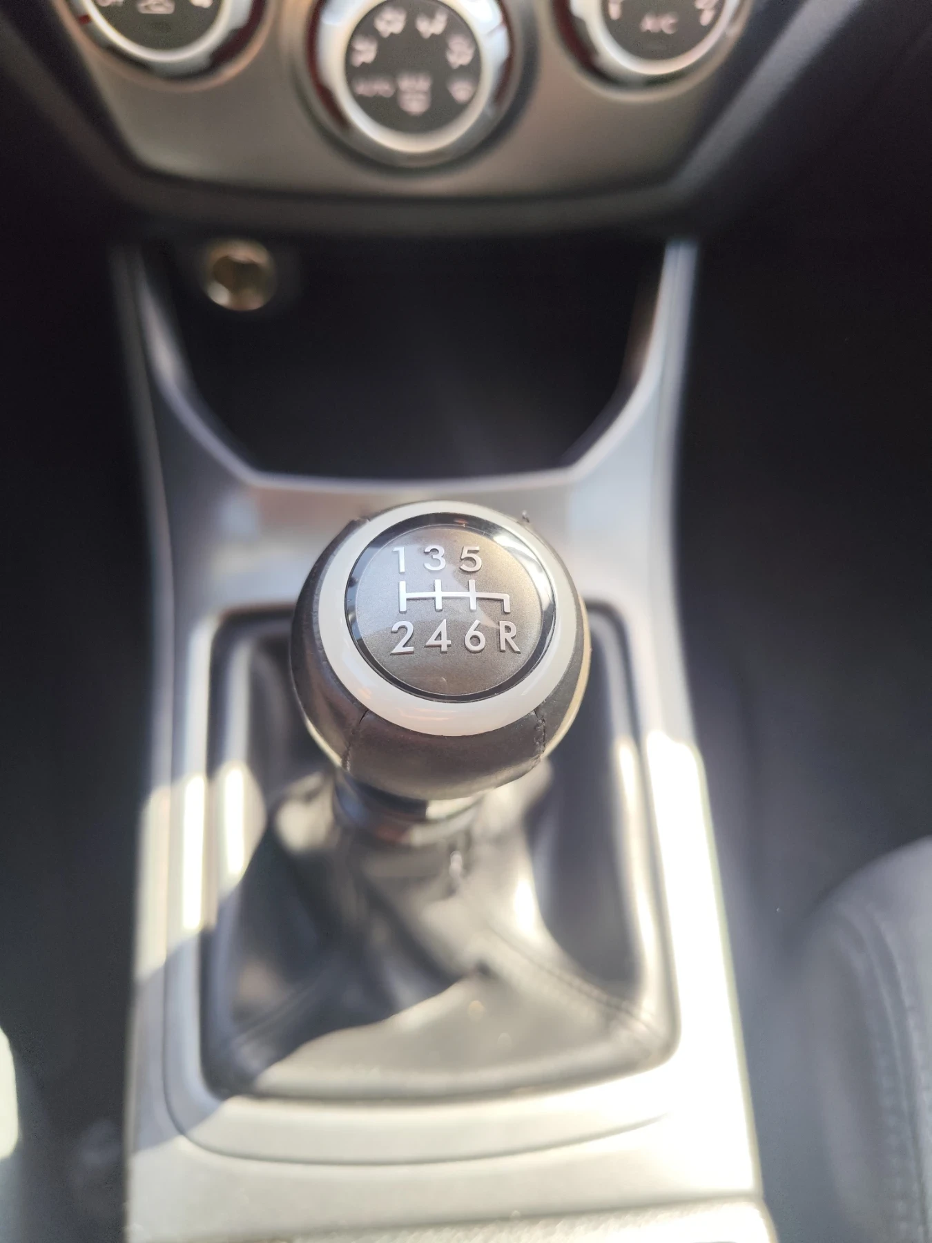 Subaru Impreza 2.0 150, снимка 10 - Автомобили и джипове - 54229249