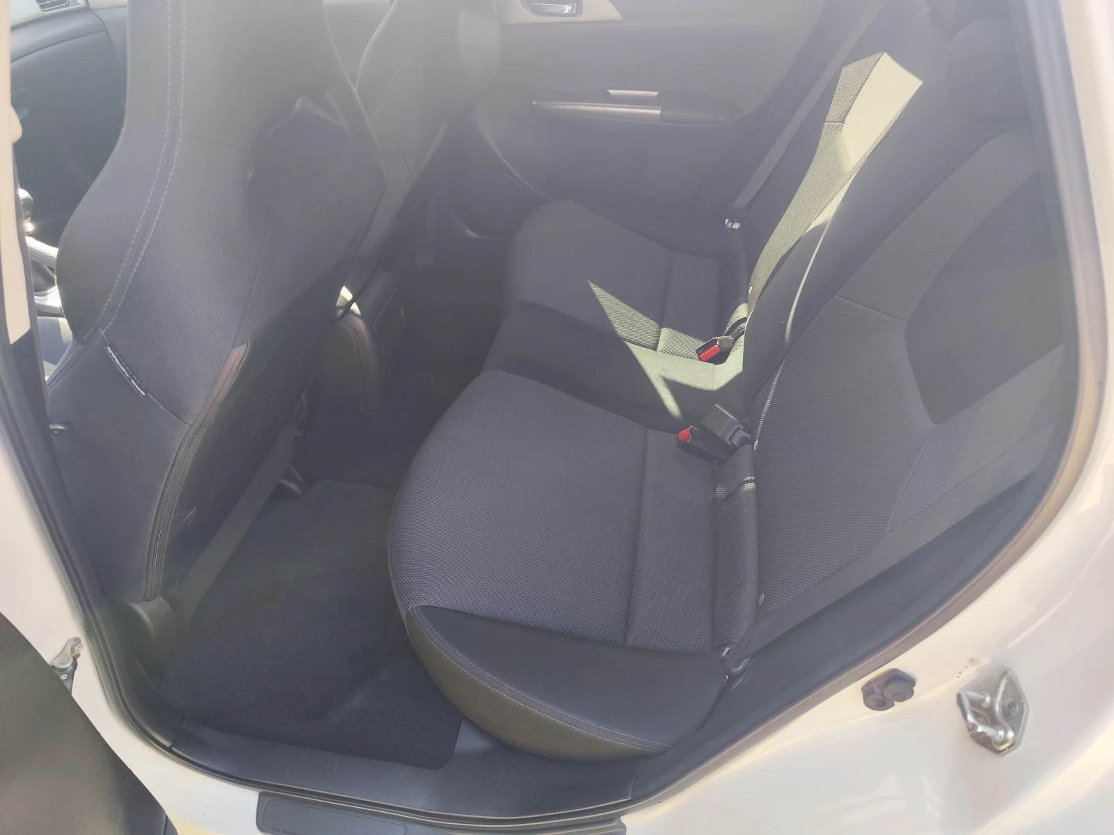 Subaru Impreza 2.0 150, снимка 7 - Автомобили и джипове - 54229249