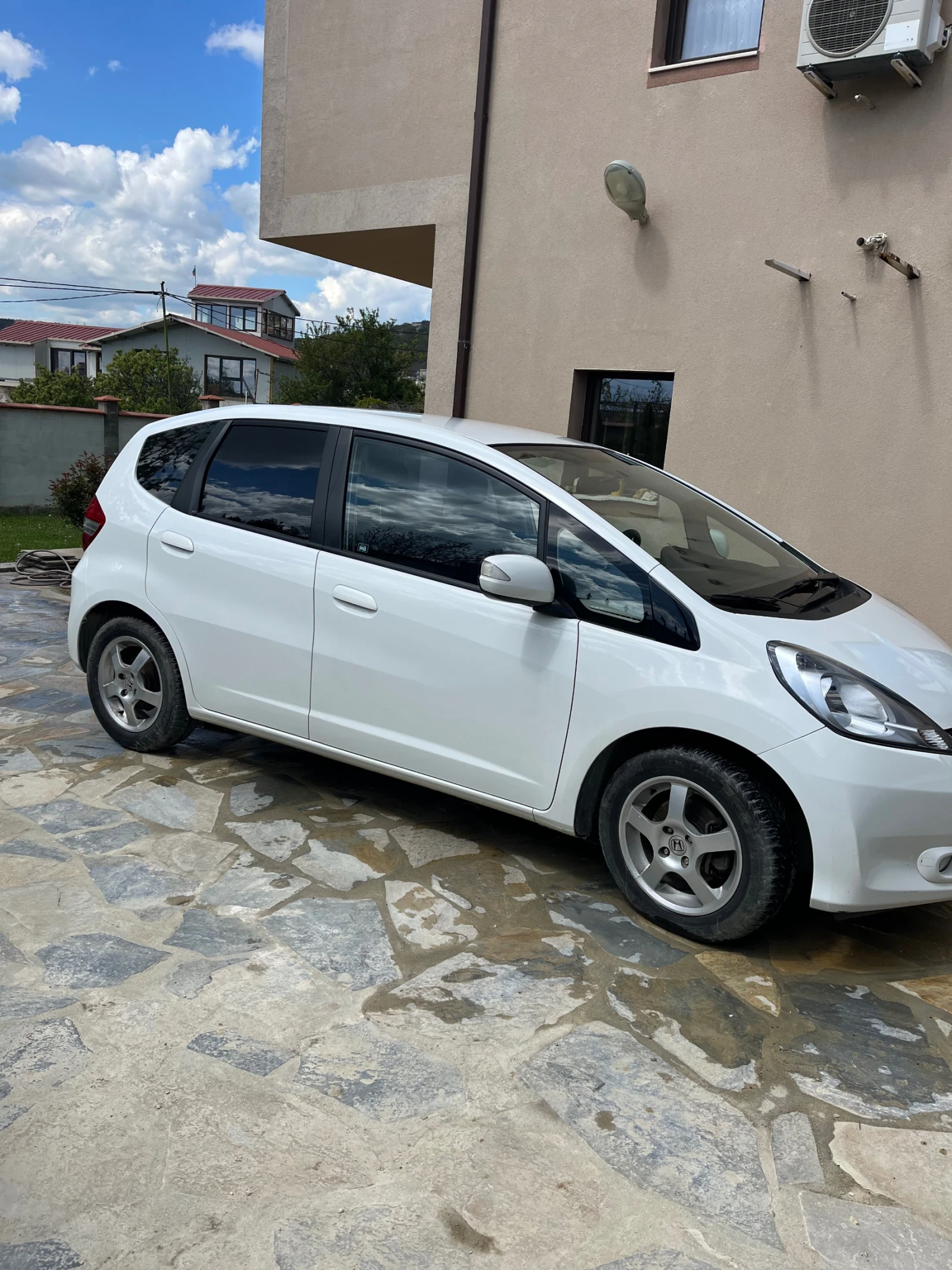 Honda Jazz, снимка 3 - Автомобили и джипове - 54401434