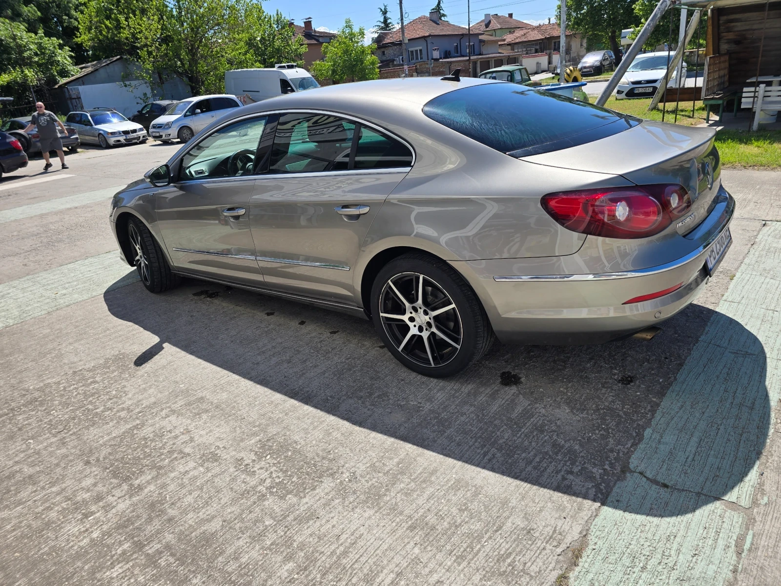 VW Passat 2.0 АВТОМАТ, снимка 6 - Автомобили и джипове - 54561231
