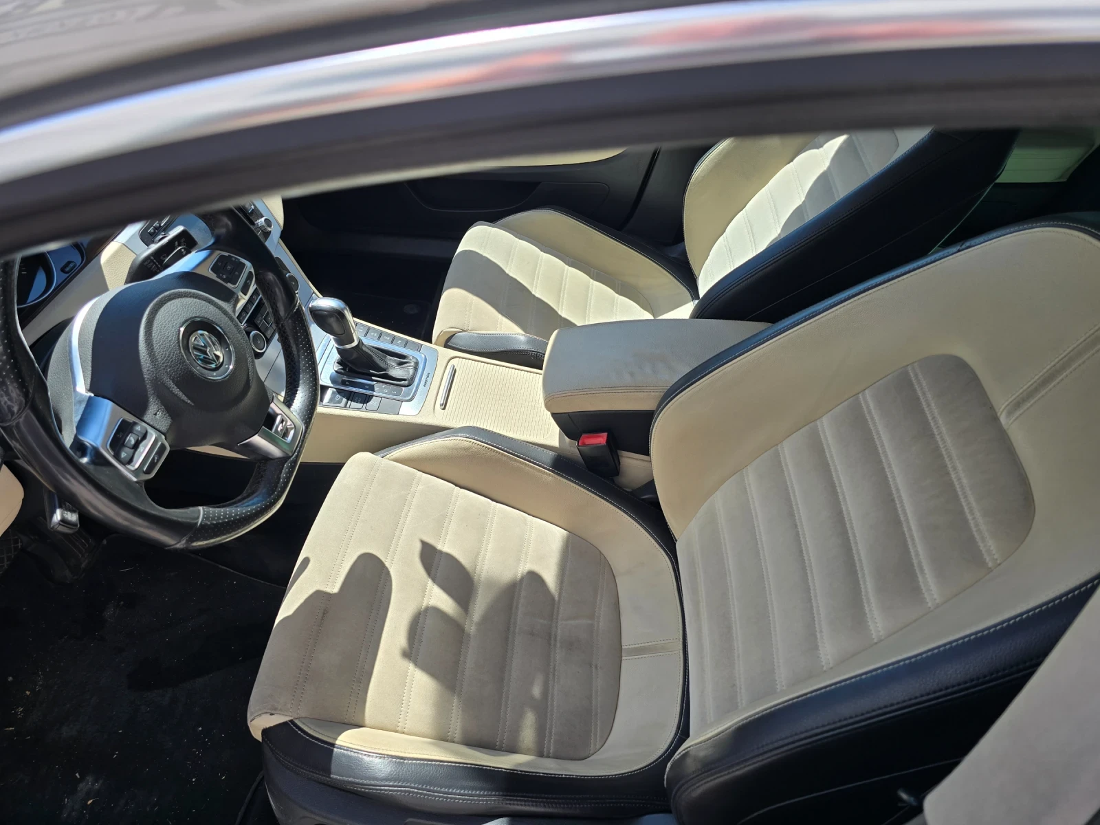 VW Passat 2.0 АВТОМАТ, снимка 10 - Автомобили и джипове - 54561231
