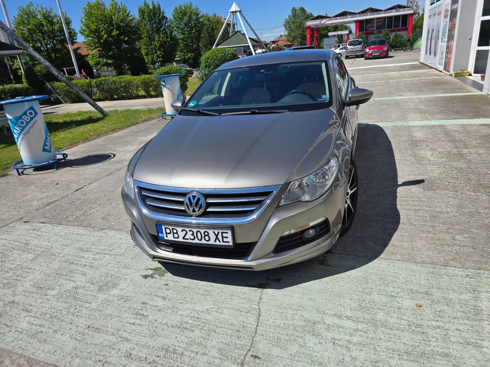 VW Passat 2.0 АВТОМАТ, снимка 8 - Автомобили и джипове - 54561231
