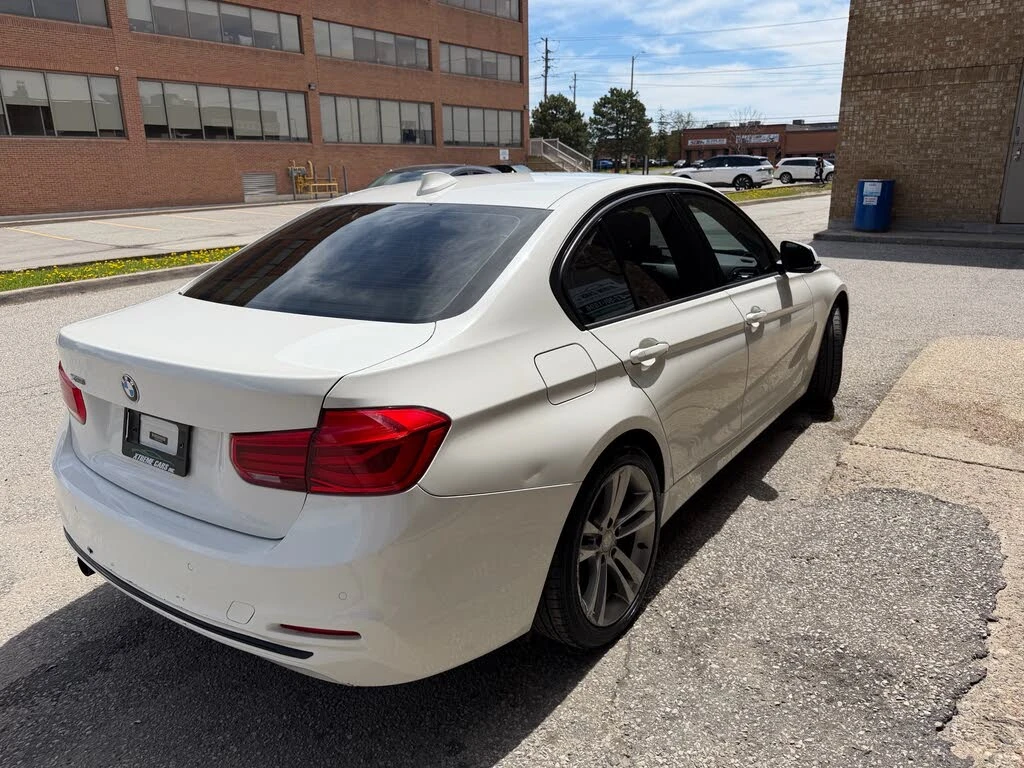 BMW 320 * АвтоКредит * (ЦЕНА ДО БГ), снимка 2 - Автомобили и джипове - 54755306