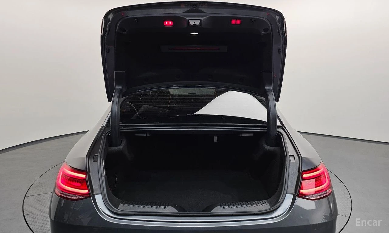 Mercedes-Benz CLS 400 d* 4MATIC* AMG LINE* ОБДУХВАНЕ* ПОДГРЕВ, снимка 15 - Автомобили и джипове - 54760111