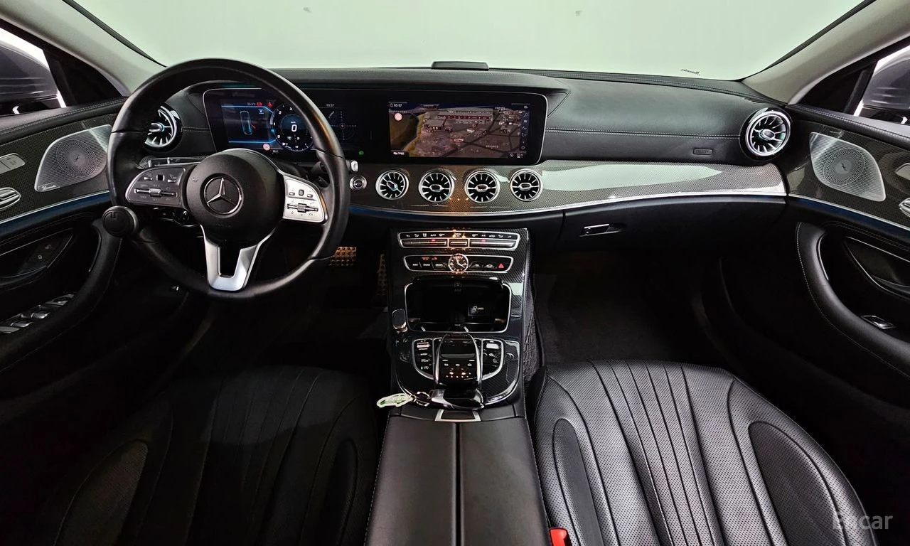 Mercedes-Benz CLS 400 d* 4MATIC* AMG LINE* ОБДУХВАНЕ* ПОДГРЕВ, снимка 4 - Автомобили и джипове - 54760111