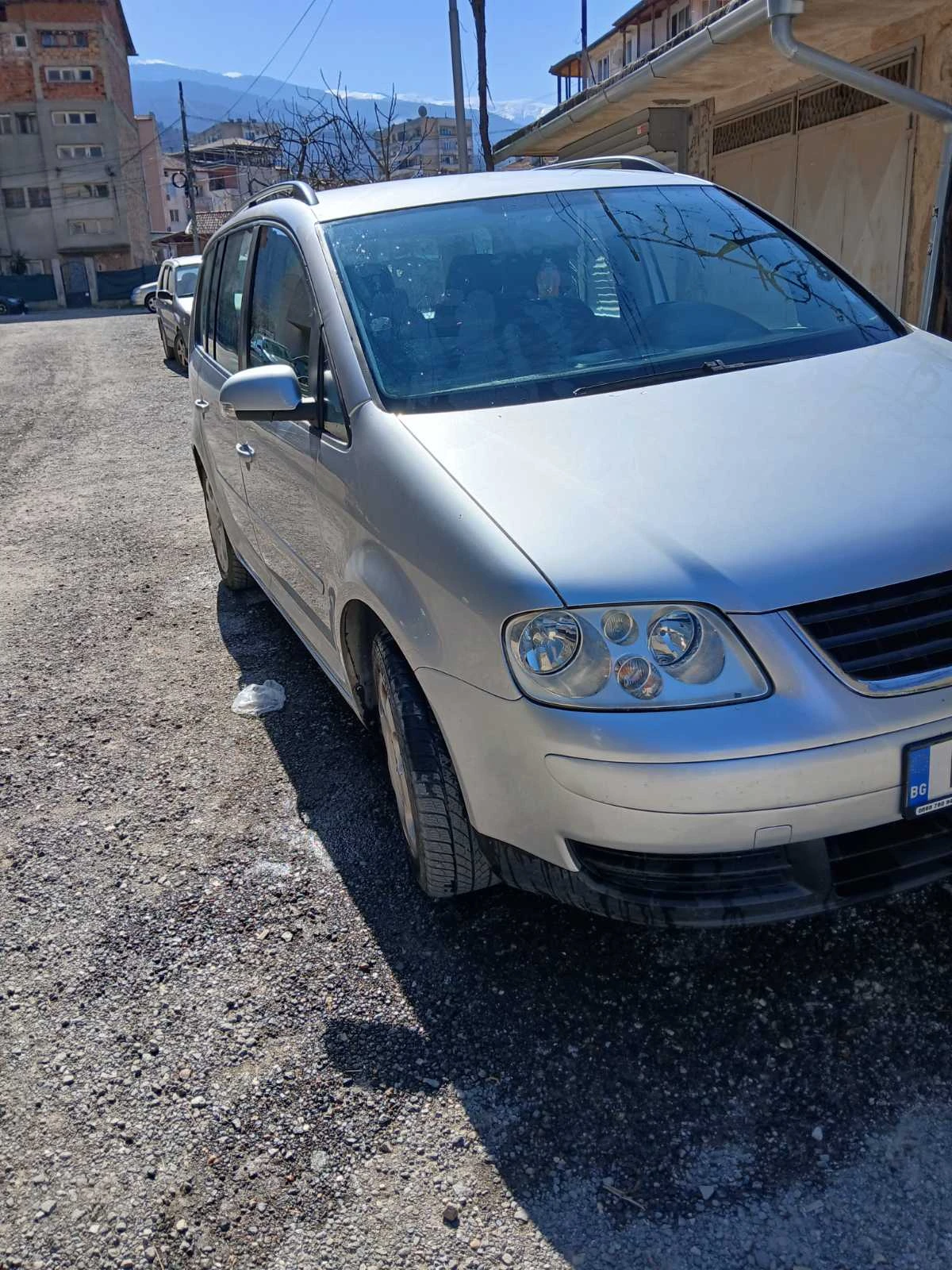 VW Touran, снимка 5 - Автомобили и джипове - 54793111