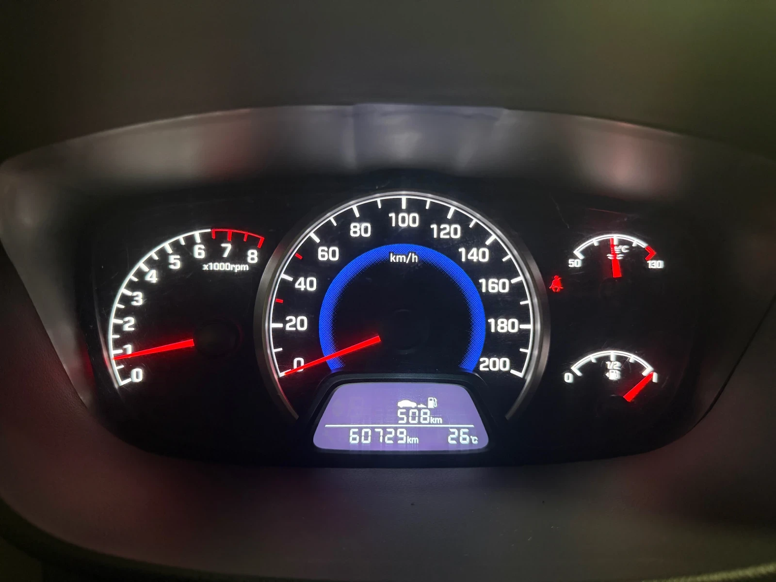 Hyundai I10, снимка 10 - Автомобили и джипове - 55118473