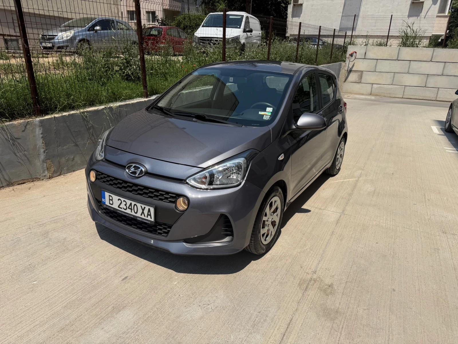 Hyundai I10, снимка 3 - Автомобили и джипове - 55118473