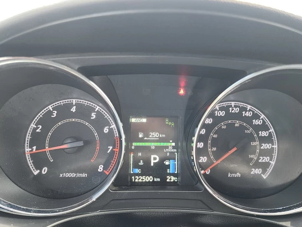 Mitsubishi RVR * ПАНО* KEYLESS* Camera* ПОДГРЕВ* , снимка 14 - Автомобили и джипове - 55433252