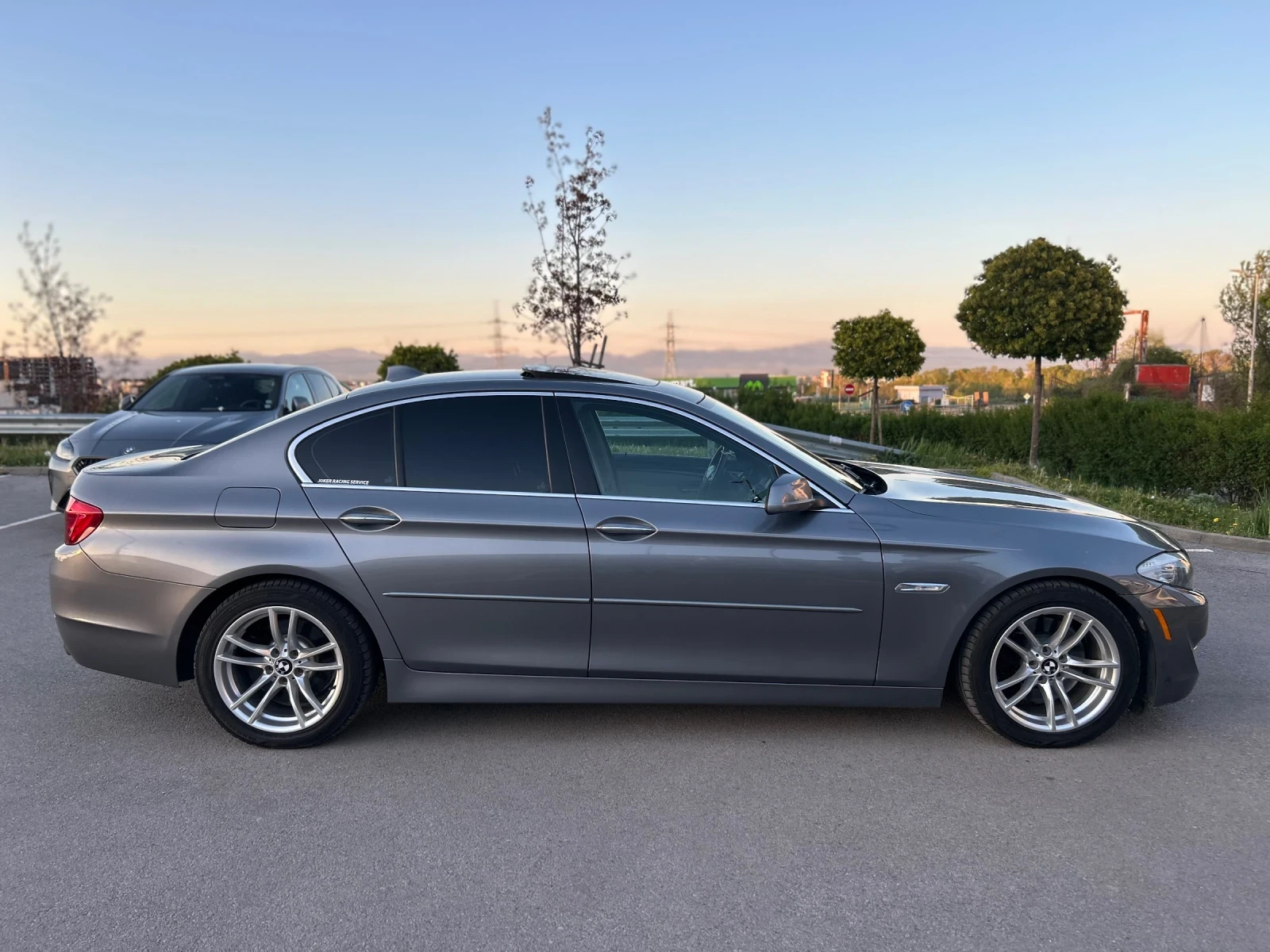 BMW 535 Ръчка задно цяла или части, снимка 4 - Автомобили и джипове - 55517515
