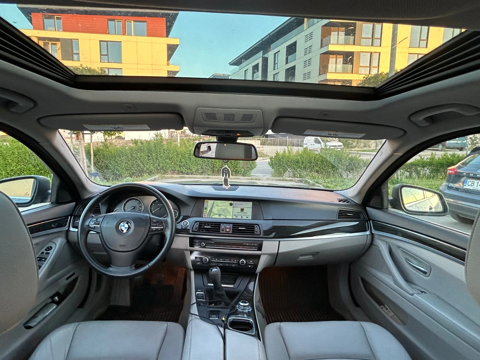 BMW 535 Ръчка задно цяла или части, снимка 12 - Автомобили и джипове - 55517515