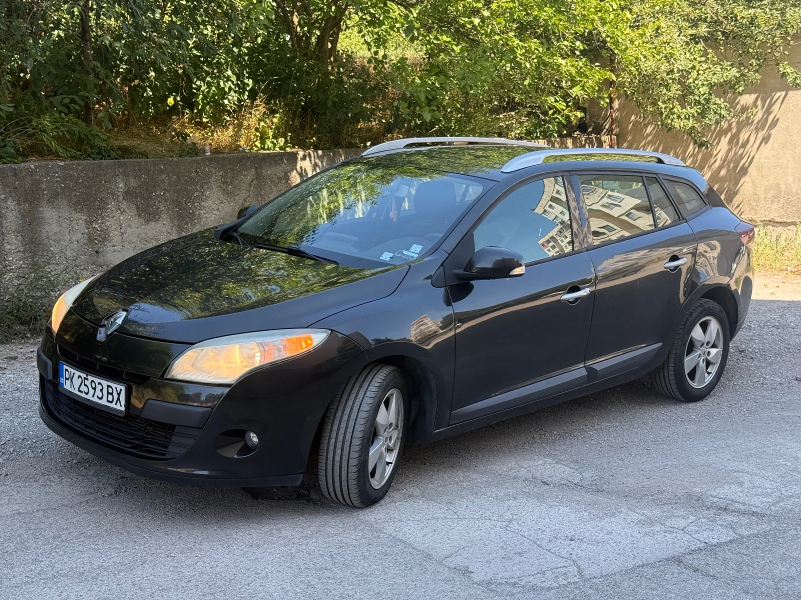 Renault Megane 1.5 dci, снимка 2 - Автомобили и джипове - 55583709