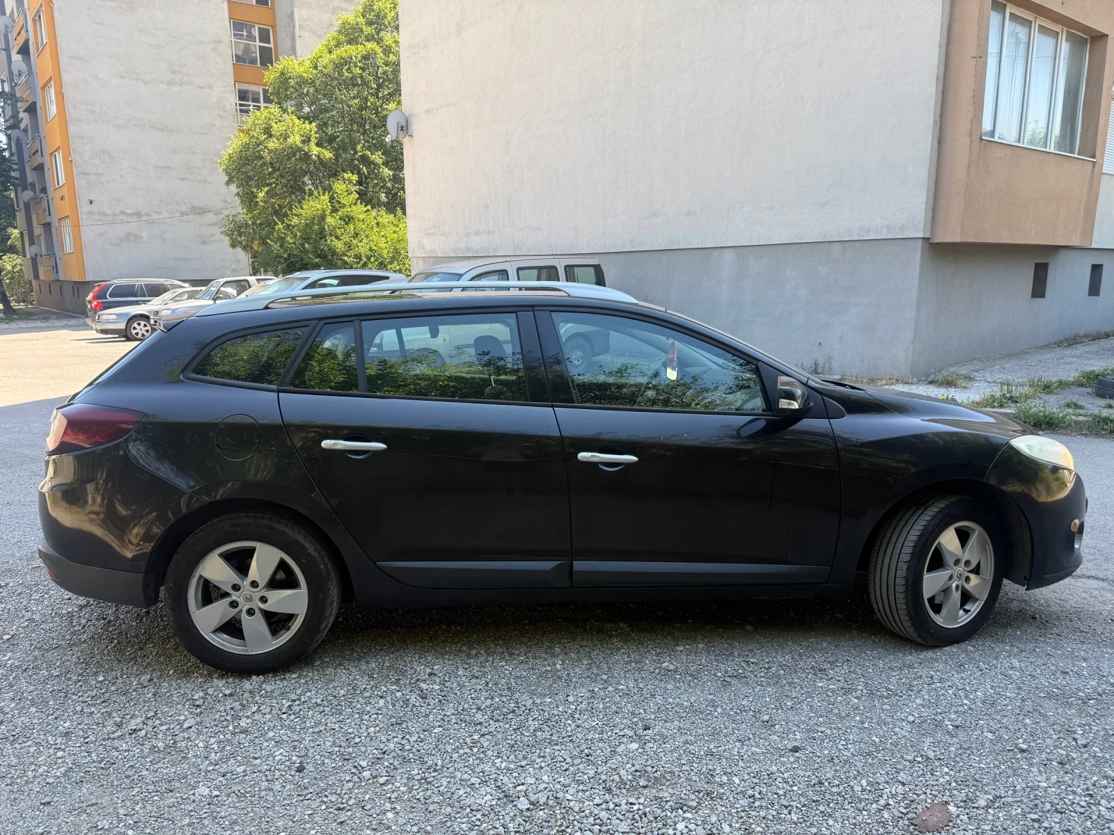 Renault Megane 1.5 dci, снимка 7 - Автомобили и джипове - 55583709