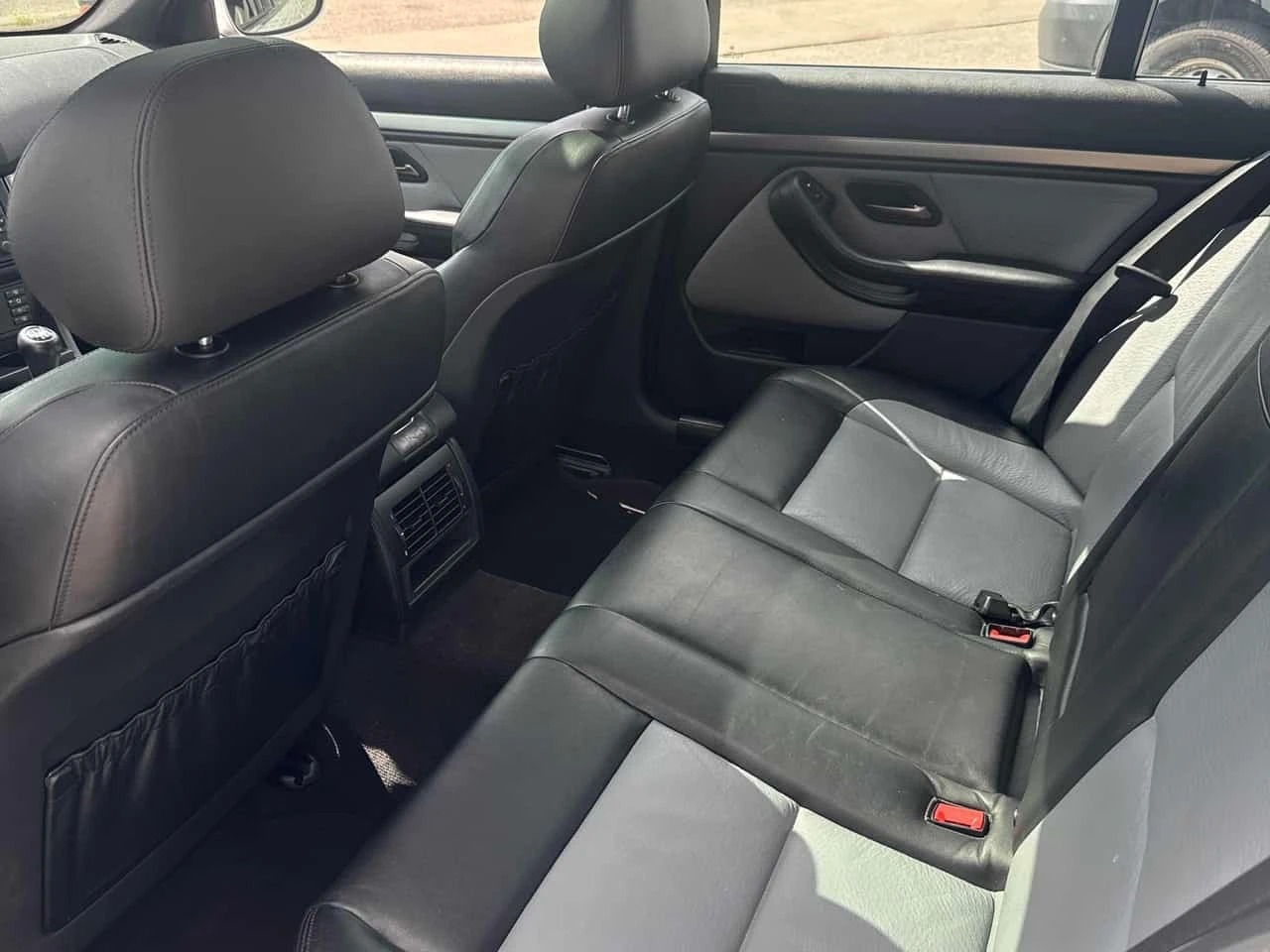 BMW M5 Manual * АВТОКРЕДИТ БЕЗ ПЪРВОНАЧАЛНА ВНОСКА* , снимка 10 - Автомобили и джипове - 55746986