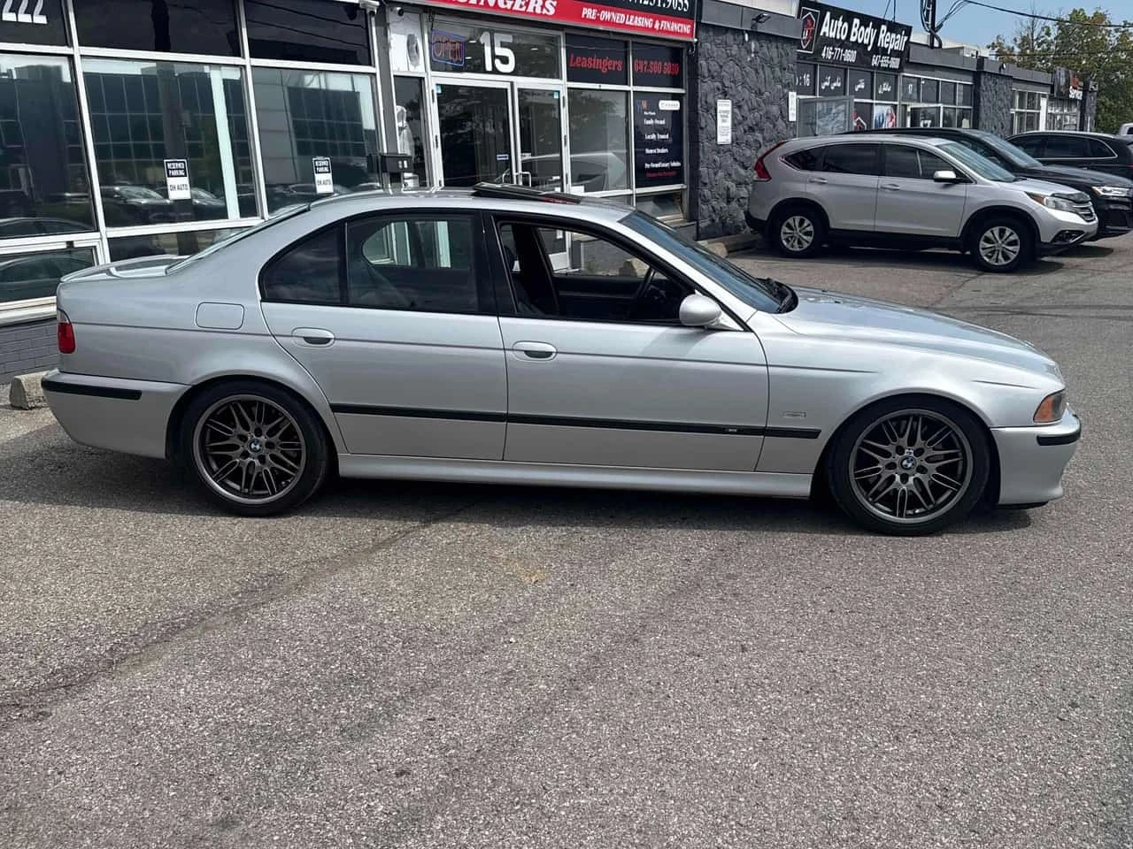 BMW M5 Manual * АВТОКРЕДИТ БЕЗ ПЪРВОНАЧАЛНА ВНОСКА* , снимка 3 - Автомобили и джипове - 55746986
