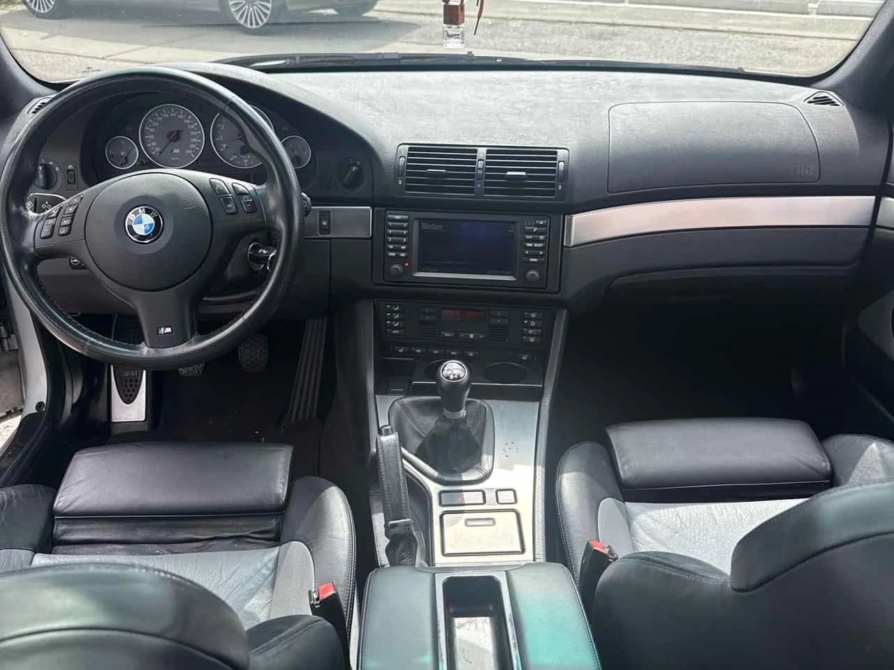 BMW M5 Manual * АВТОКРЕДИТ БЕЗ ПЪРВОНАЧАЛНА ВНОСКА* , снимка 9 - Автомобили и джипове - 55746986