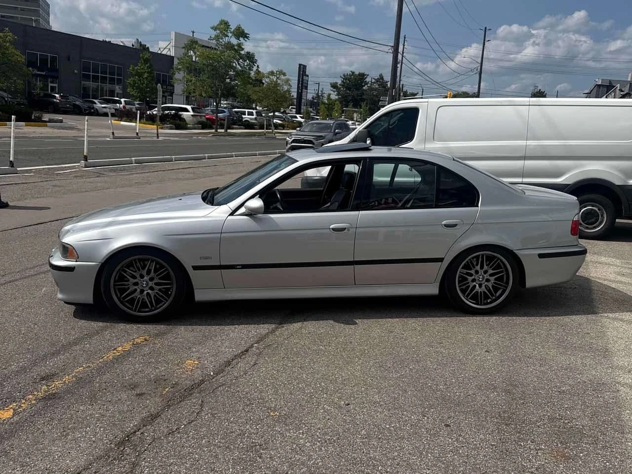 BMW M5 Manual * АВТОКРЕДИТ БЕЗ ПЪРВОНАЧАЛНА ВНОСКА* , снимка 2 - Автомобили и джипове - 55746986