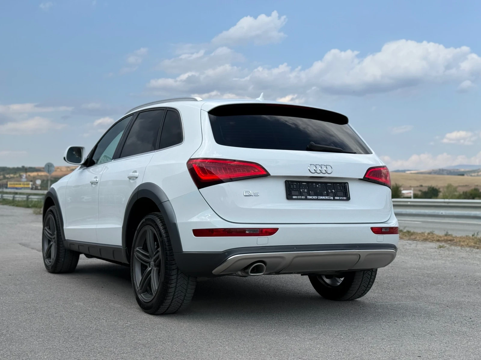 Audi Q5 2.0-TDI-quattro-OFFROAD PAKET-199.000km-S-line+ + , снимка 4 - Автомобили и джипове - 55936938