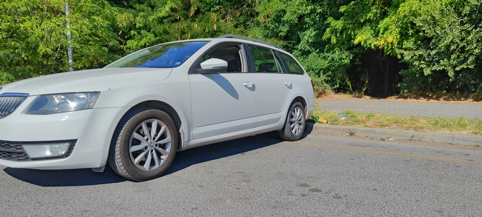 Skoda Octavia Комби , снимка 9 - Автомобили и джипове - 56096294
