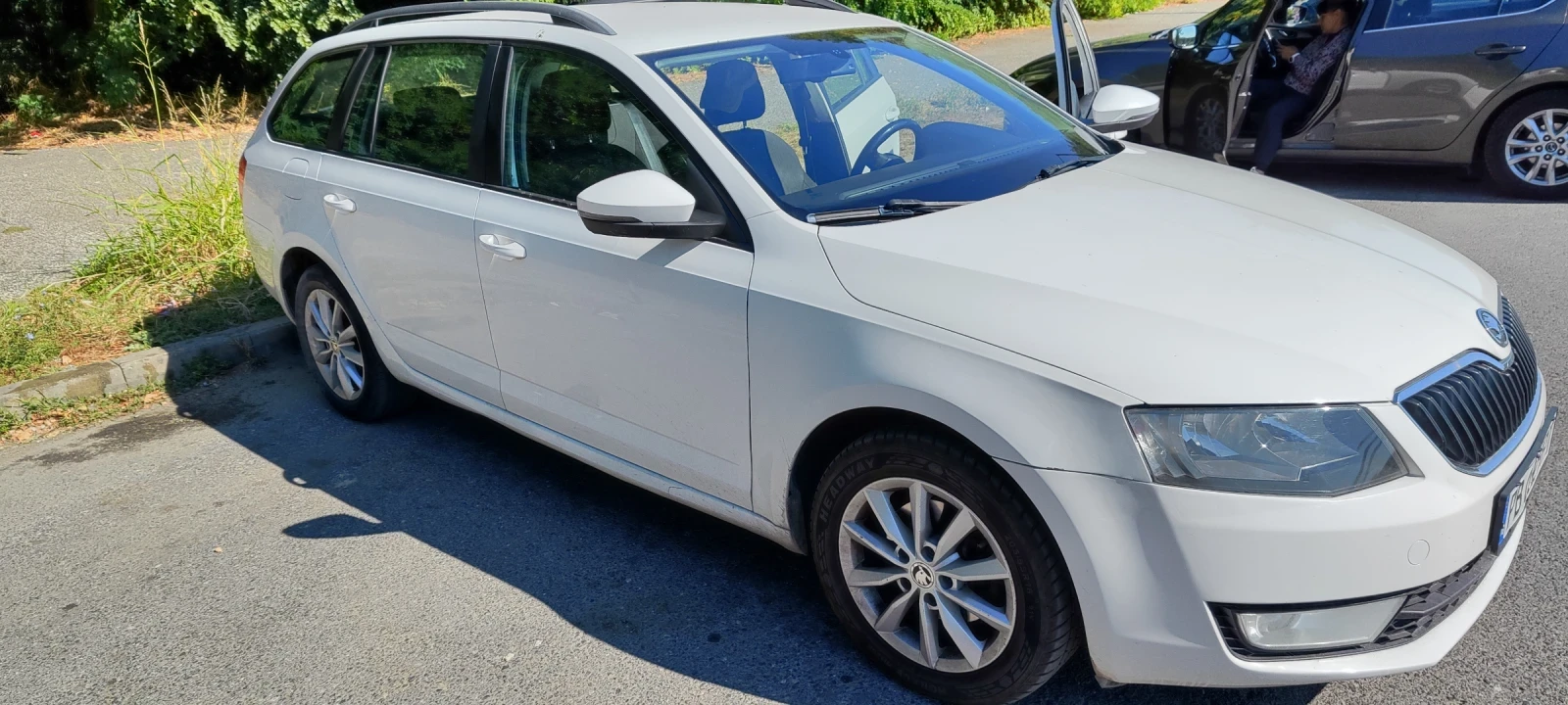 Skoda Octavia Комби , снимка 7 - Автомобили и джипове - 56096294