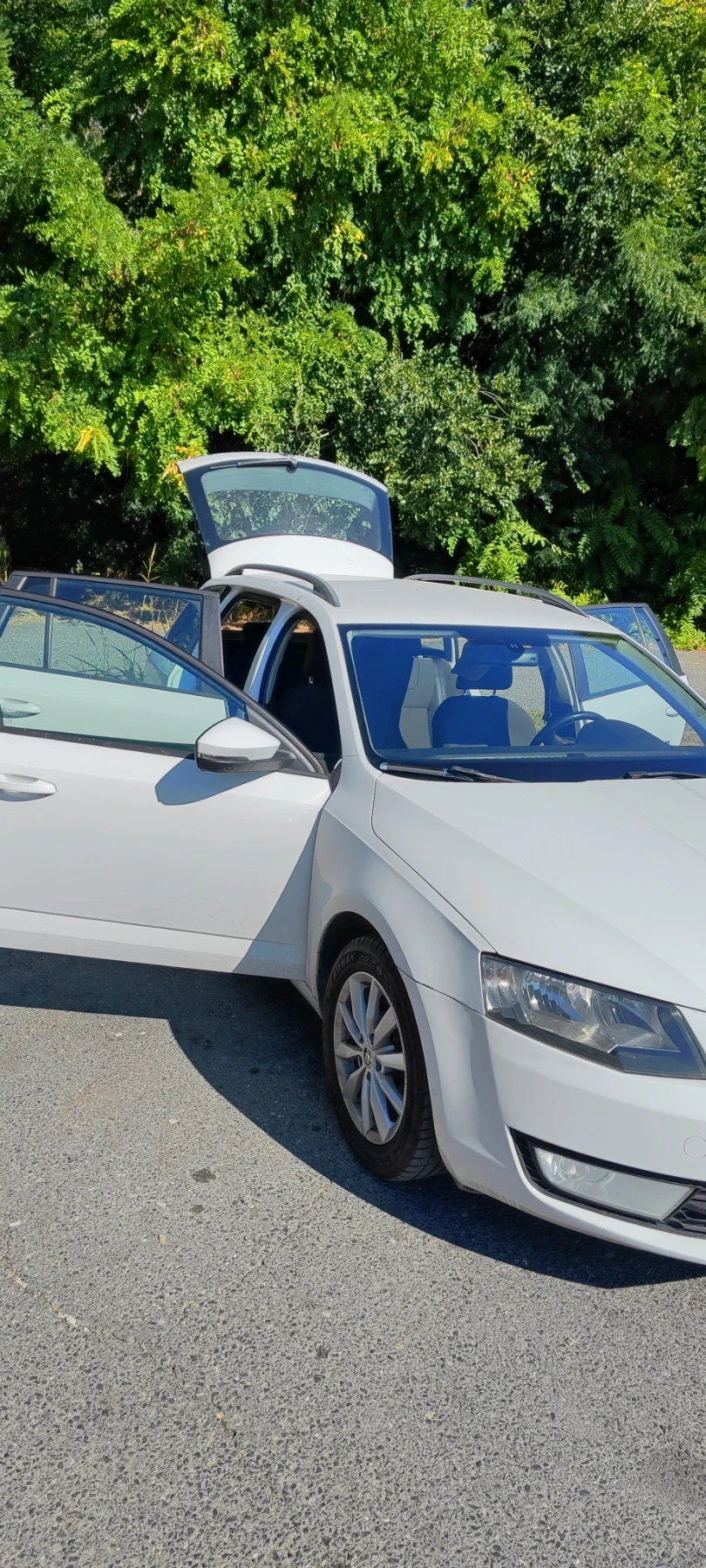 Skoda Octavia Комби , снимка 4 - Автомобили и джипове - 56096294