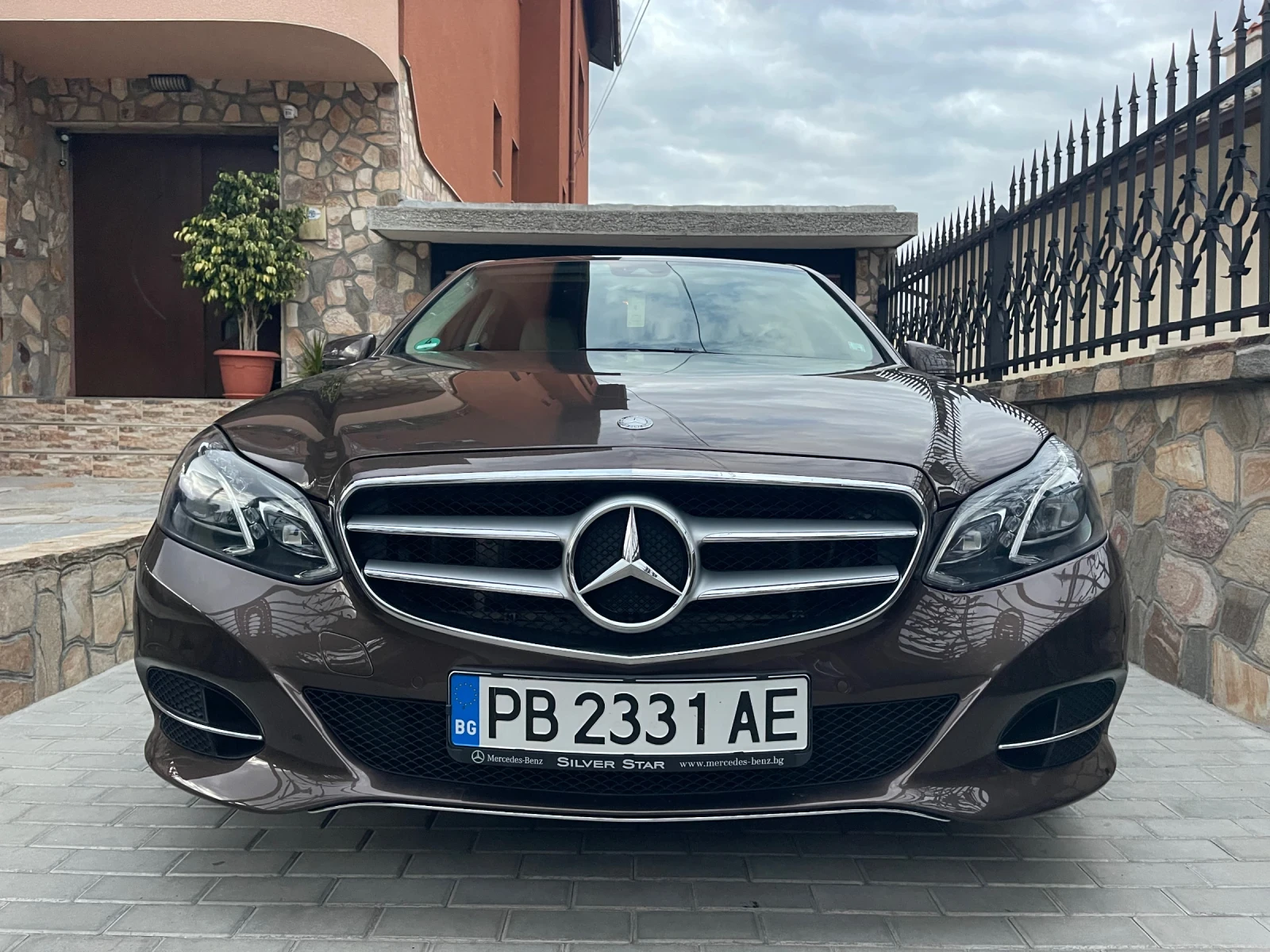 Mercedes-Benz E 220