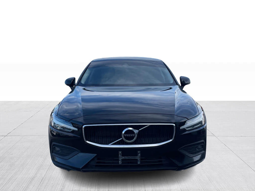 Volvo S60 T6 MOMENTUM* DISTRONIC* ПАНОРАМА* КАМЕРА* КРАЙНА Ц