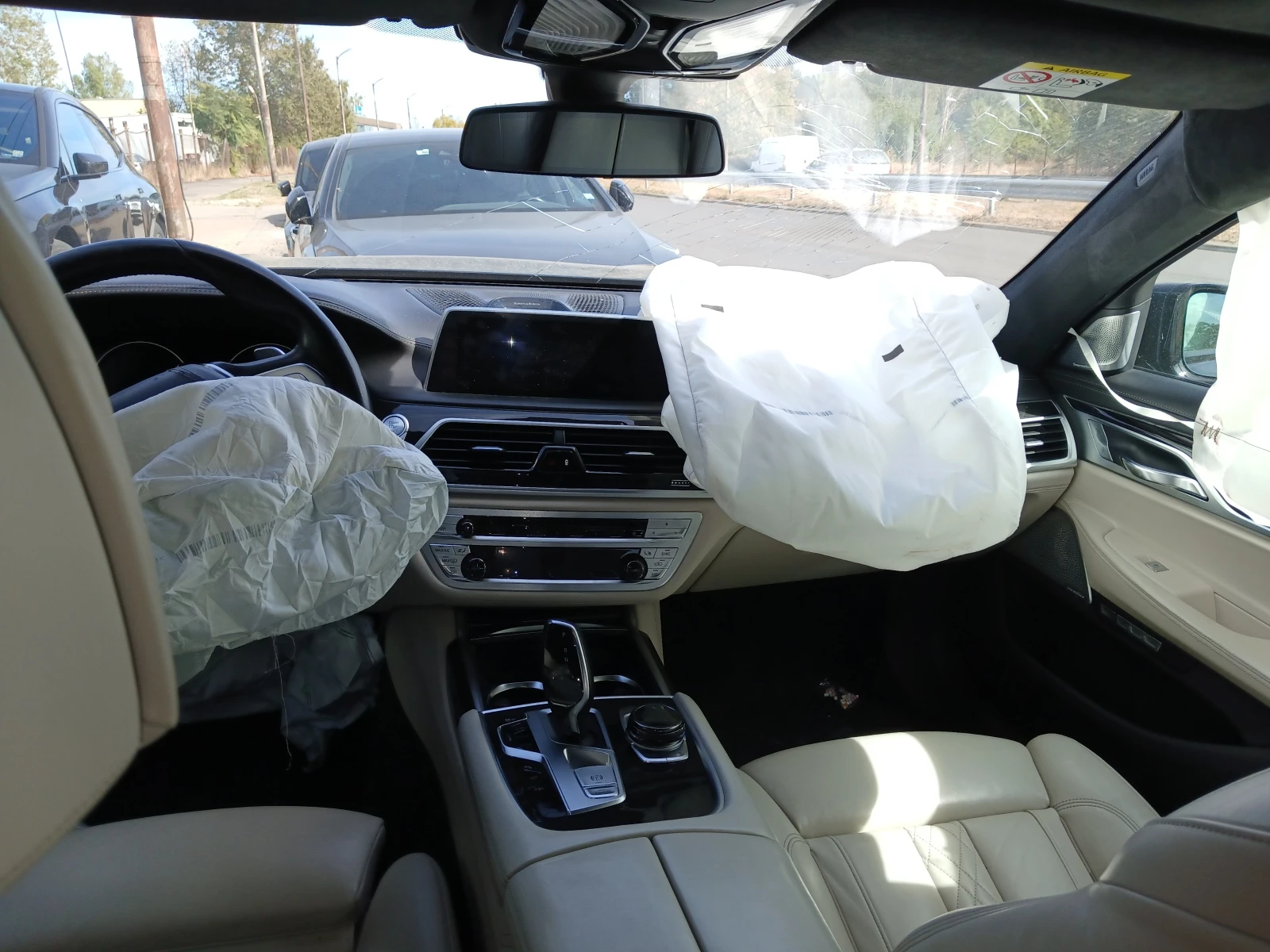 BMW 750, снимка 9 - Автомобили и джипове - 56579840