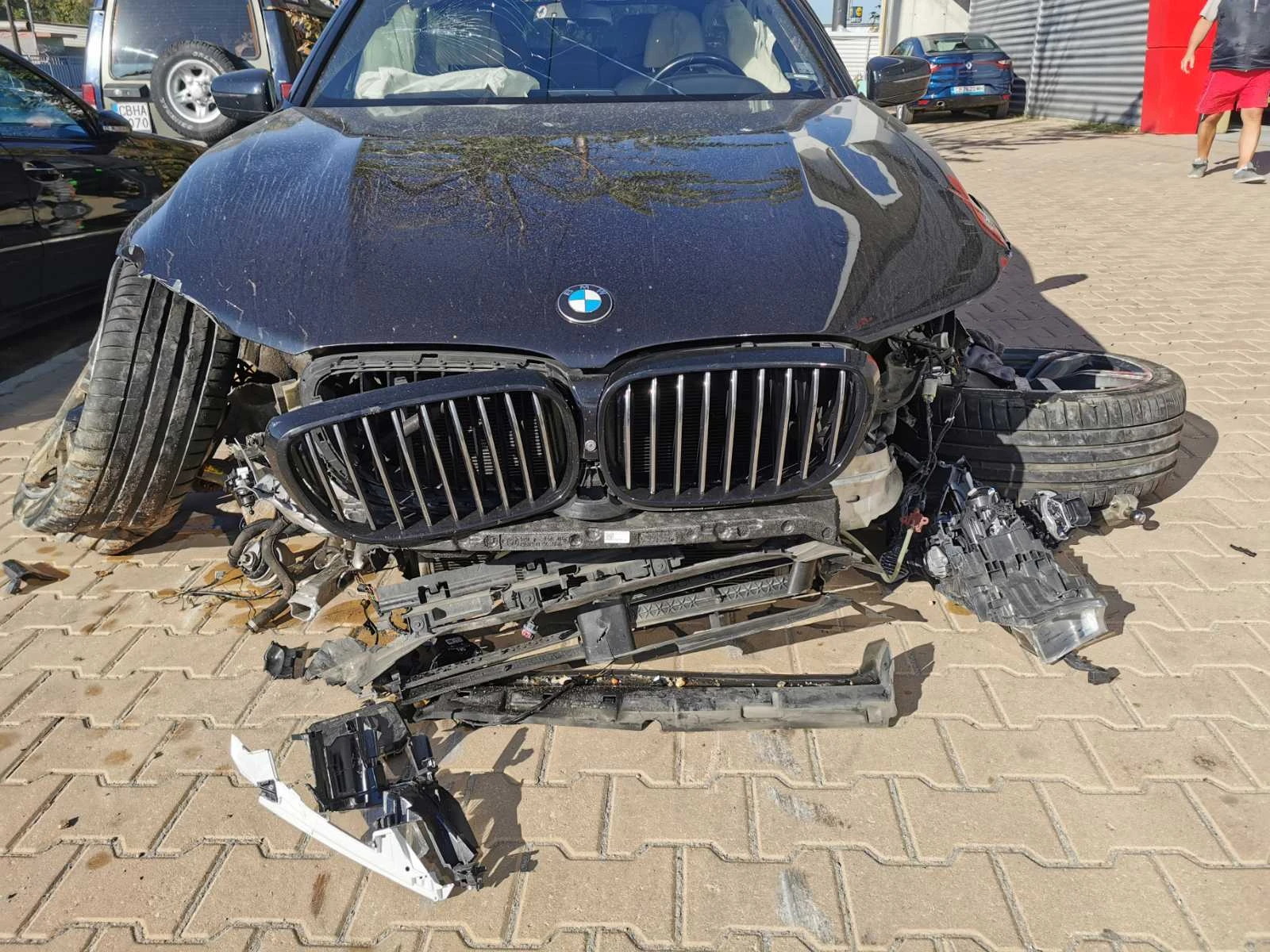 BMW 750, снимка 3 - Автомобили и джипове - 56579840