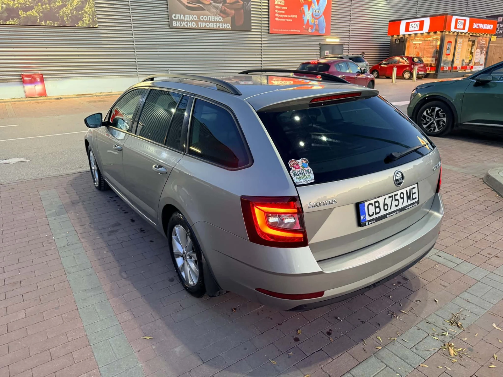 Skoda Octavia, снимка 4 - Автомобили и джипове - 56638095