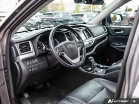 Toyota Highlander HYBRID * KEYLESS* PANO* BLINDSPOT* CAM*  | Mobile.bg    9
