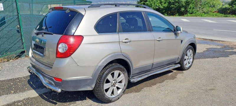 Chevrolet Captiva 2.0DАвт. 6+1 3Броя, снимка 12 - Автомобили и джипове - 36597450