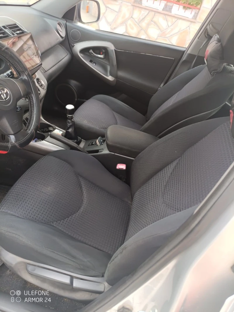 Toyota Rav4, снимка 4 - Автомобили и джипове - 48477192