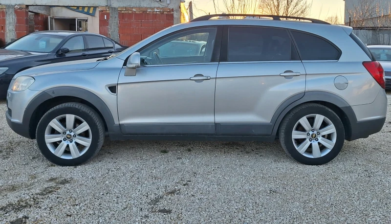 Chevrolet Captiva 2.4i Газ. Инжекцион / КЛИМА, снимка 5 - Автомобили и джипове - 49550084