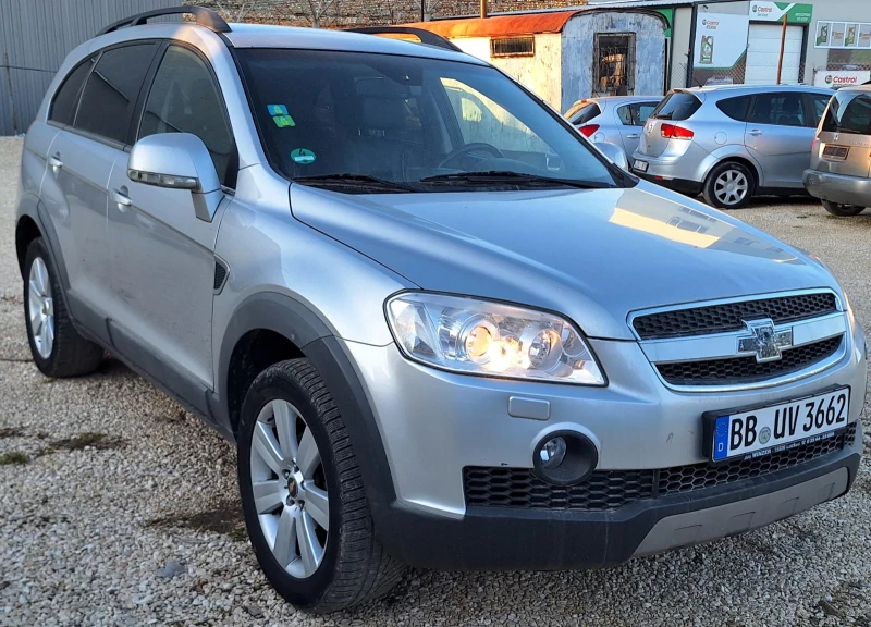 Chevrolet Captiva 2.4i Газ. Инжекцион / КЛИМА, снимка 2 - Автомобили и джипове - 49550084